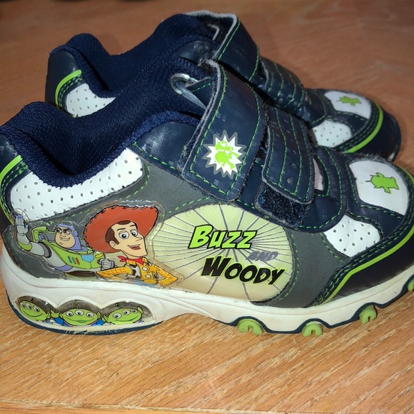 toy story tennis shoes